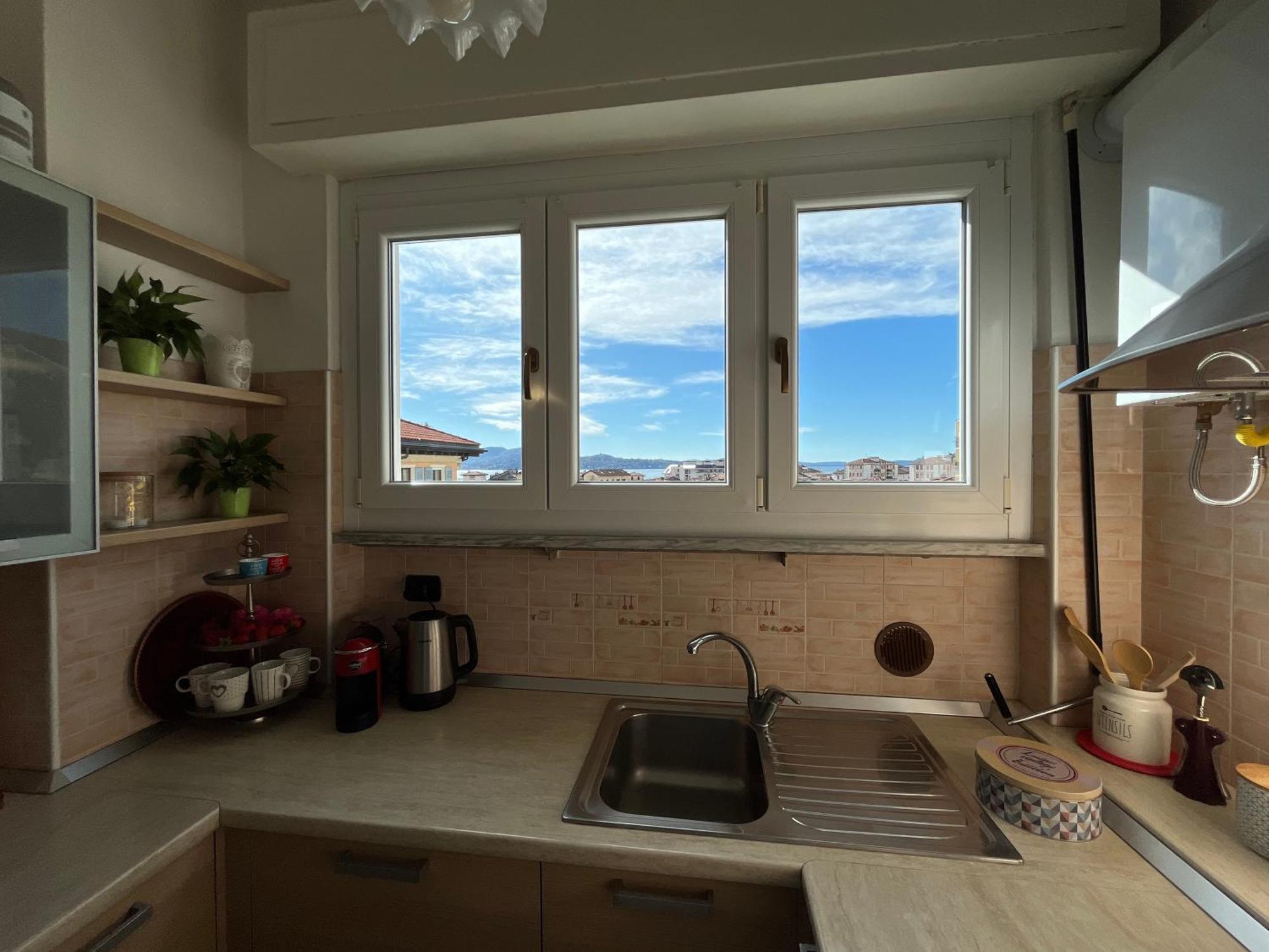 Vittore 11 Square Вербания Екстериор снимка