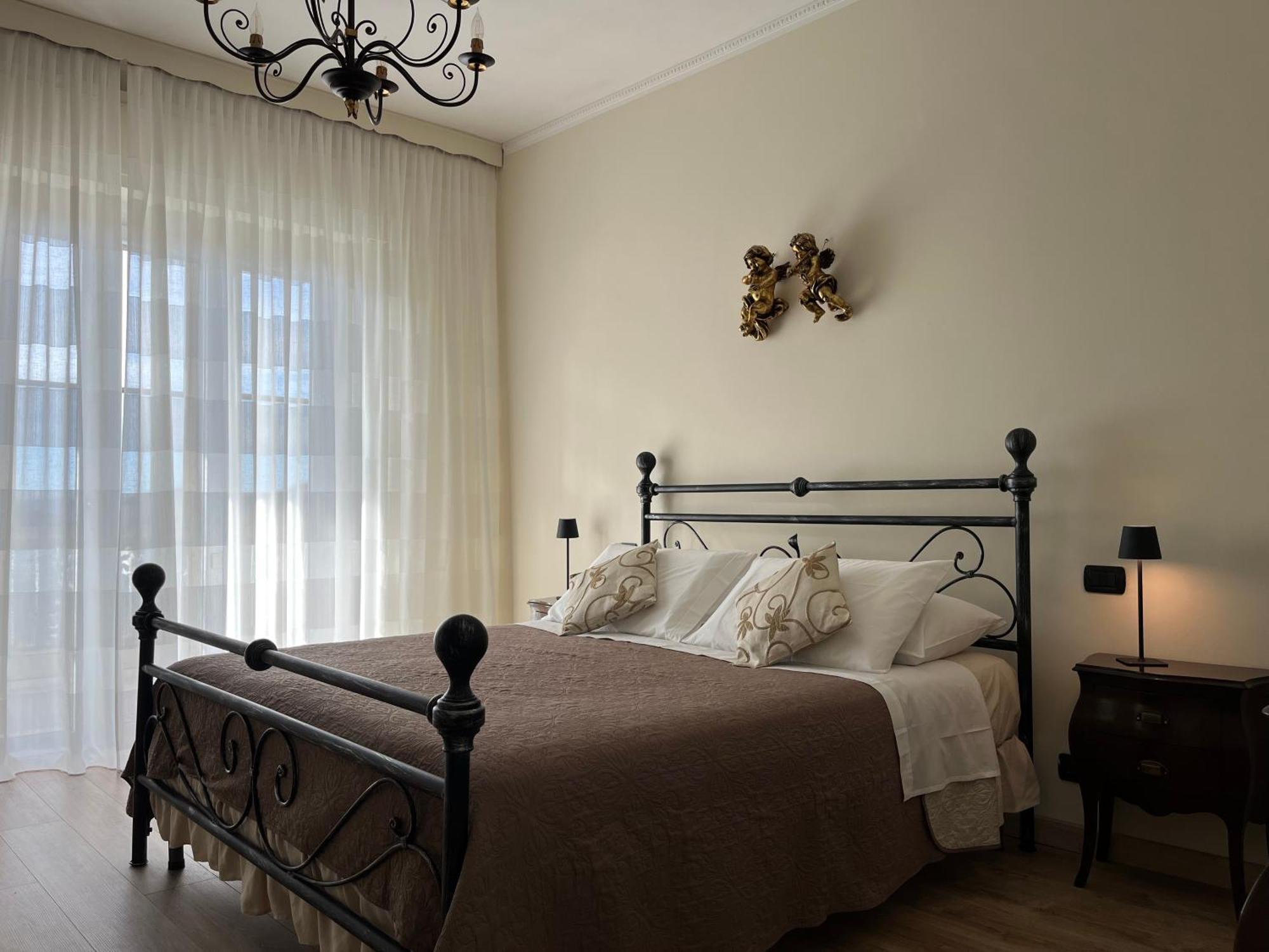 Vittore 11 Square Вербания Екстериор снимка
